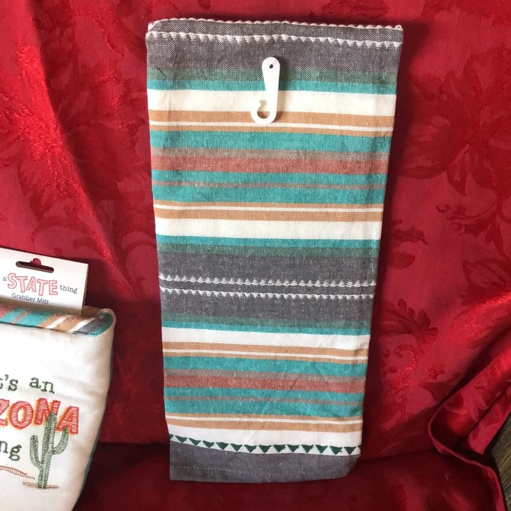 It’s an Arizona thing kitchen towel and oven grabber mitt set
